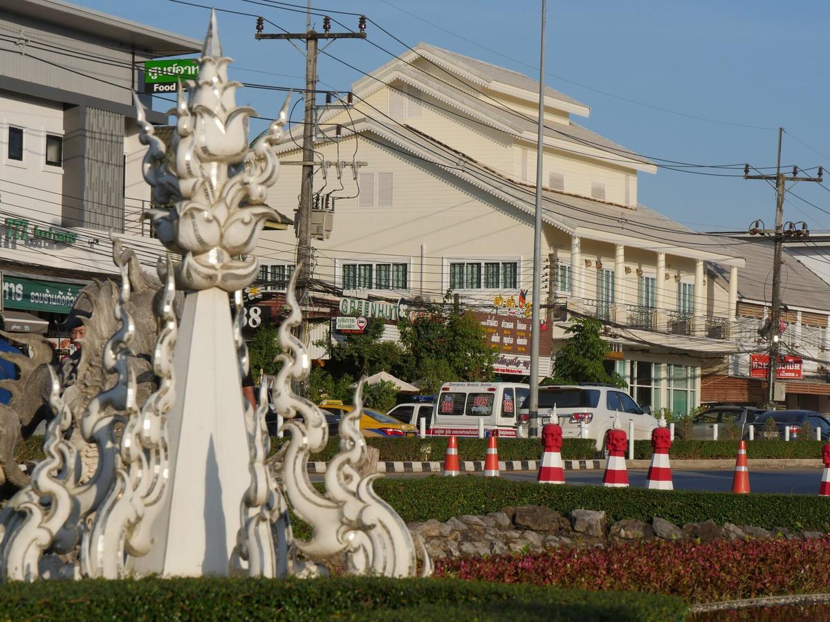 Reun Pon Aek Hotel Chiang Rai Exterior foto